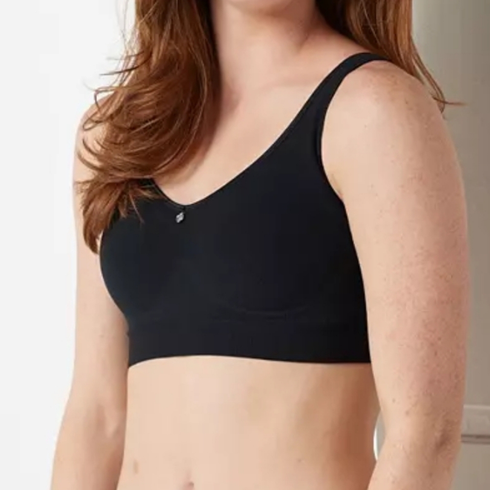 Breezies Air Effects Seamless Wirefree Contour Bra in Black Size L